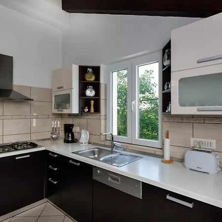 Rustic Evelin Apartamento Krk Town