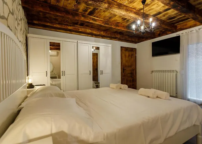 Rustic Evelin 公寓